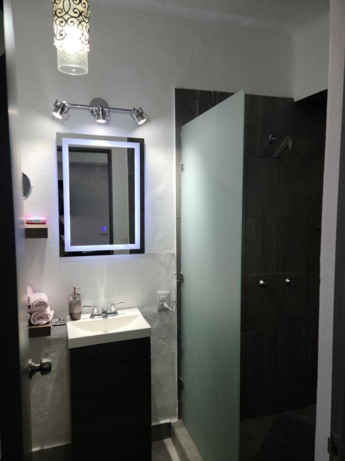 Malecon Uno Pv Libertad 111 Centro 48300 Puerto Vallarta Jal Екстериор снимка