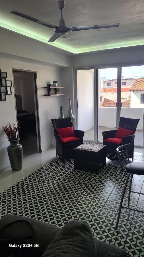 Malecon Uno Pv Libertad 111 Centro 48300 Puerto Vallarta Jal Екстериор снимка